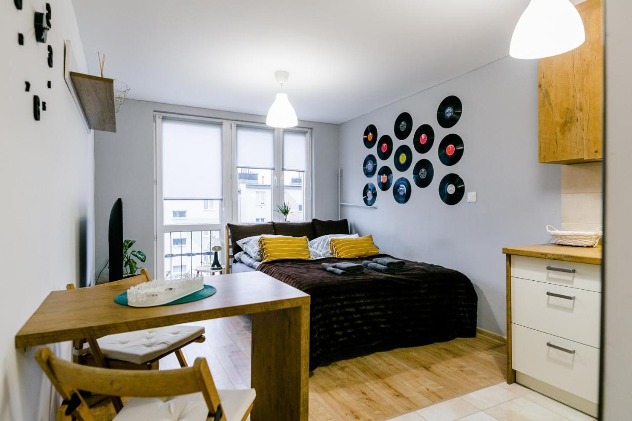Apartament W Sercu Mielca Netflix เมียเลส ภายนอก รูปภาพ