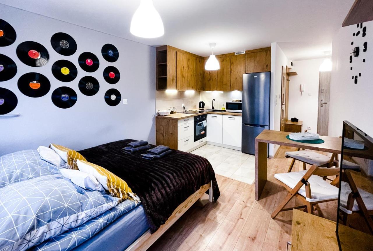 Apartament W Sercu Mielca Netflix เมียเลส ภายนอก รูปภาพ
